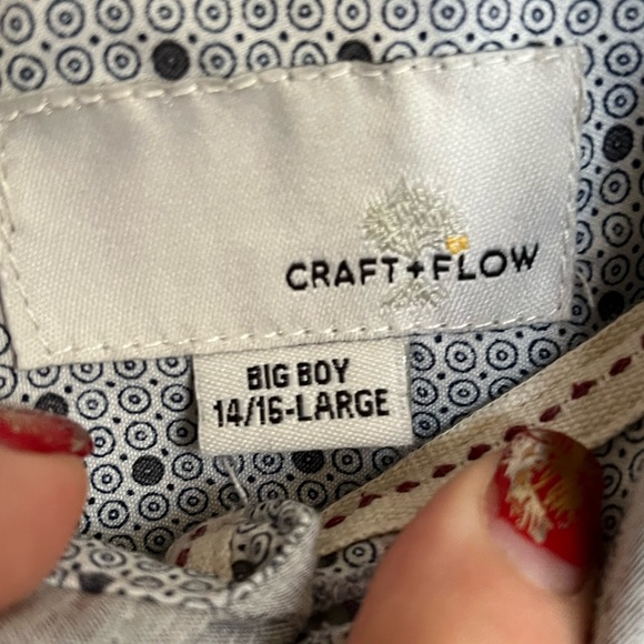 Big boy 14-16 large dress shirt wedding ready two different fun simple patterns - Picture 6 of 9